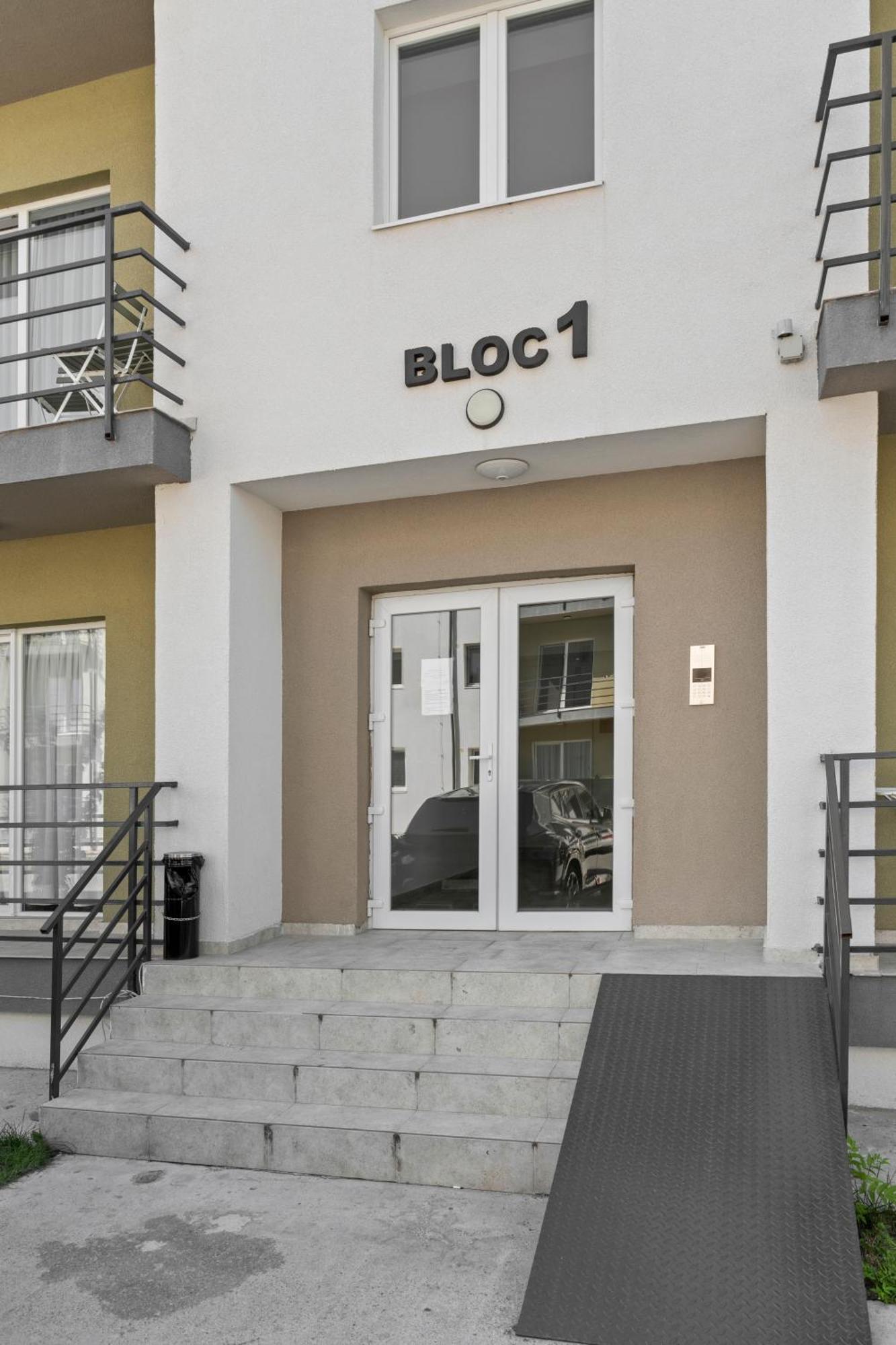 Luxury Rose Appartamento Bucarest