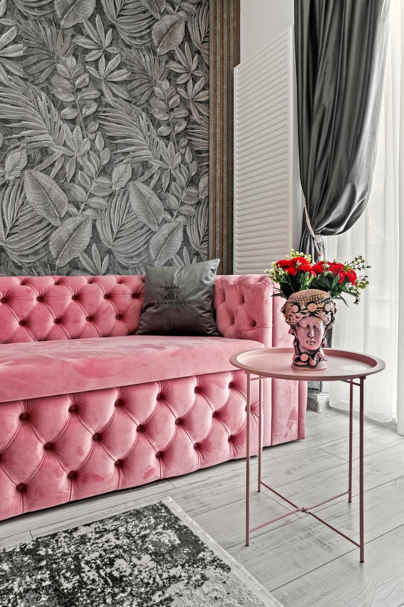 Luxury Rose * Bucarest